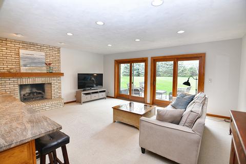 11 N282 Williamsburg Dr, Elgin, IL 60124 photo 12