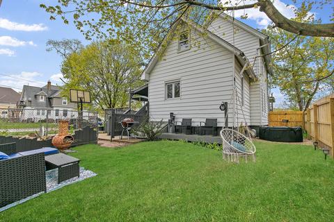352 Standish St, Elgin, IL 60123 photo 24