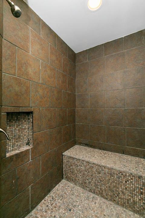 352 Standish St, Elgin, IL 60123 photo 13