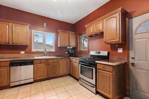 352 Standish St, Elgin, IL 60123 photo 11