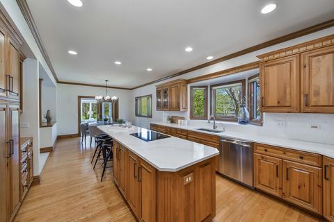 791 Jeffrey Ct, Wheaton, IL 60189 photo 11