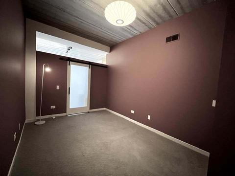 3260 N Clark St #304, Chicago, IL 60657 photo 7