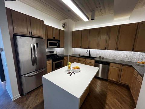 3260 N Clark St #304, Chicago, IL 60657 photo 3