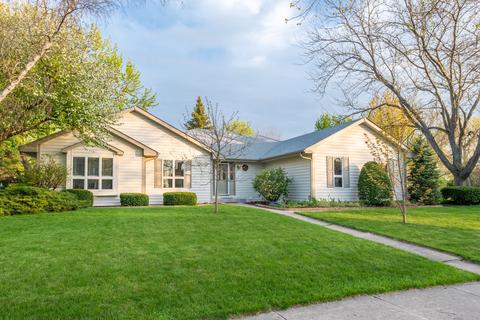 424 Knights Bridge Ct, Oswego, IL 60543