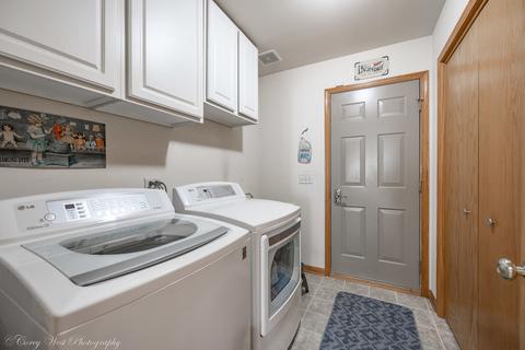 1483 Mackenzie Ln, Elgin, IL 60120 photo 12