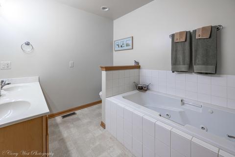 1483 Mackenzie Ln, Elgin, IL 60120 photo 16