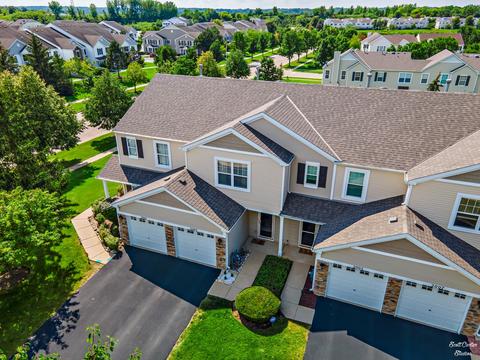 2003 Limestone Ln #2003, Carpentersville, IL 60110