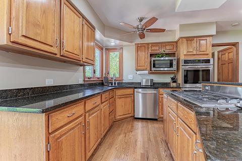750 Braewood Dr, Algonquin, IL 60102 photo 9