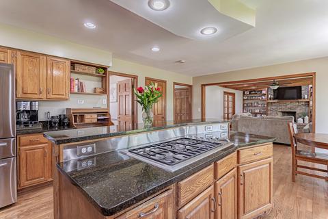 750 Braewood Dr, Algonquin, IL 60102 photo 8