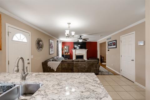 2424 Grey Fox Trl, Bloomington, IL 61705 photo 10