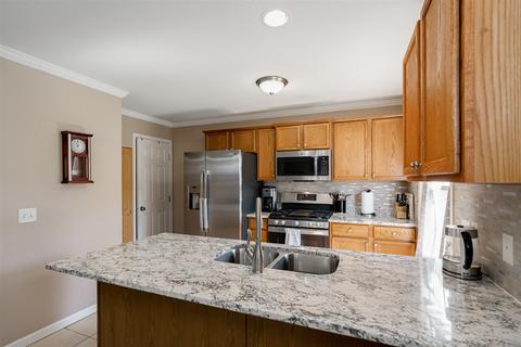 2424 Grey Fox Trl, Bloomington, IL 61705 photo 7