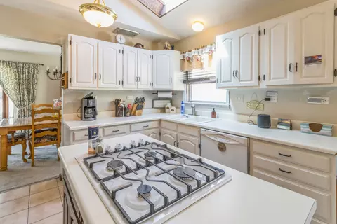 5956 W Maple Ave, Berkeley, IL 60163 photo 8