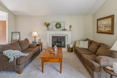 5956 W Maple Ave, Berkeley, IL 60163 photo 4