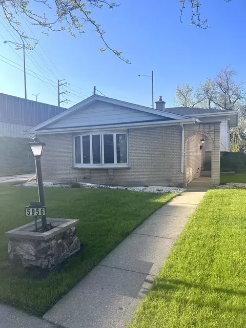 5956 W Maple Ave, Berkeley, IL 60163 photo 2