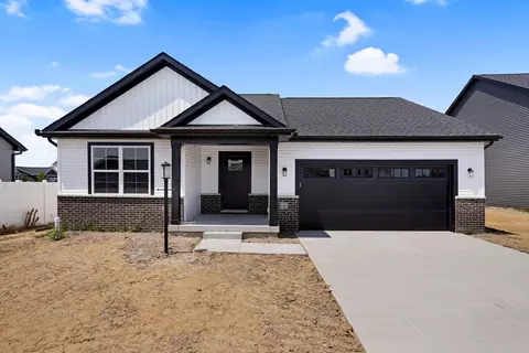 4 Connor Ct, Monticello, IL 61856