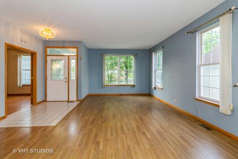 4706 Chapman Dr, Plainfield, IL 60586 photo 3