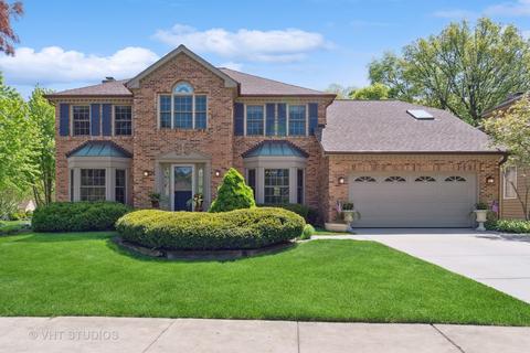 2122 University Dr, Naperville, IL 60565