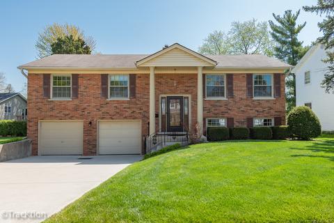 715 Liberty Ln, Lombard, IL 60148