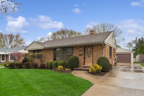 1422 S 4th Ave, Des Plaines, IL 60018 photo 1