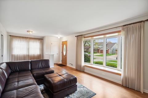 1422 S 4th Ave, Des Plaines, IL 60018 photo 2