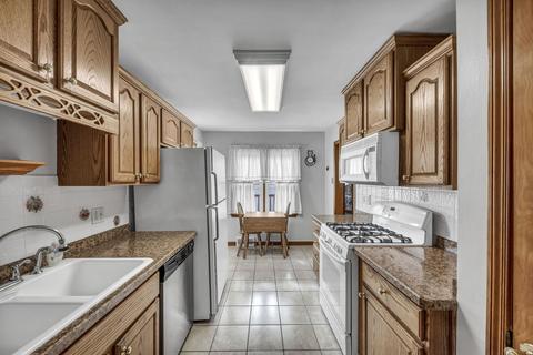 1368 S 4th Ave, Kankakee, IL 60901 photo 6