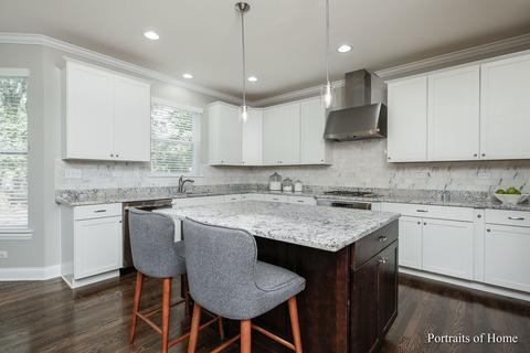 607 Parkway Dr, Wheaton, IL 60187 photo 5