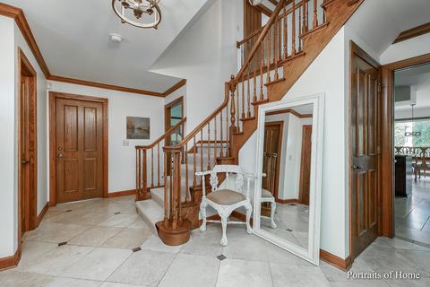 363 Trinity Ln, Oak Brook, IL 60523 photo 5