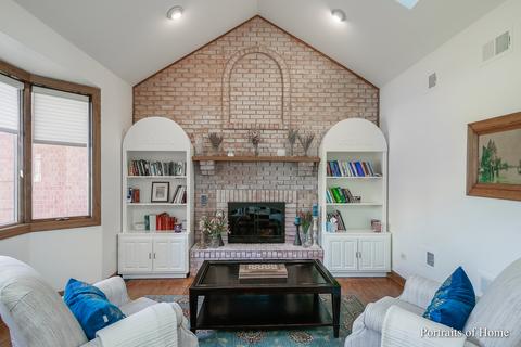 363 Trinity Ln, Oak Brook, IL 60523 photo 17