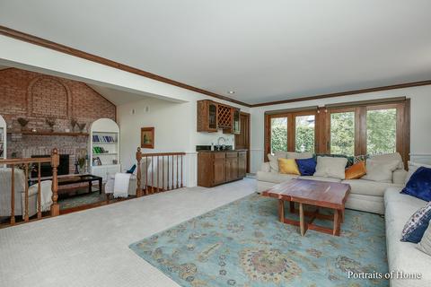 363 Trinity Ln, Oak Brook, IL 60523 photo 16