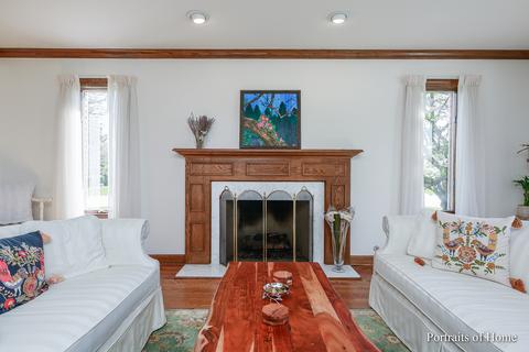 363 Trinity Ln, Oak Brook, IL 60523 photo 6