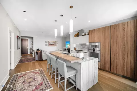 Kitchen - 363 E Wacker Dr #1303, Chicago, IL 60601 photo 1 of 5