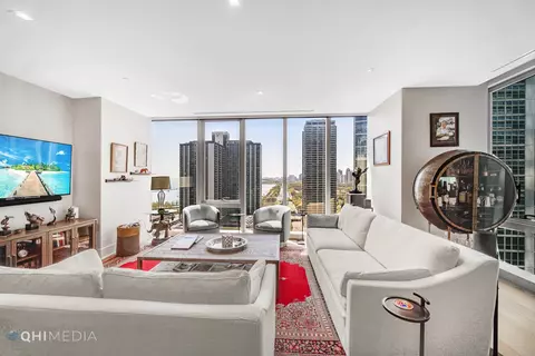 Living - 363 E Wacker Dr #1303, Chicago, IL 60601 photo 1 of 7