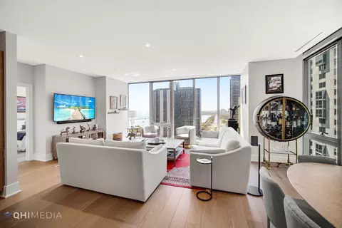 Living - 363 E Wacker Dr #1303, Chicago, IL 60601 photo 3 of 7