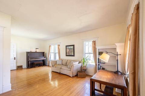 246 N Worth Ave, Elgin, IL 60123 photo 4