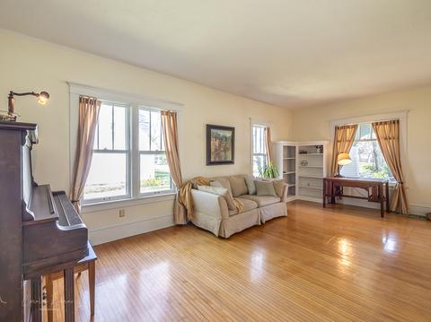 246 N Worth Ave, Elgin, IL 60123 photo 6