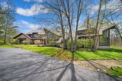 103 Indian Ridge Rd, Mettawa, IL 60045