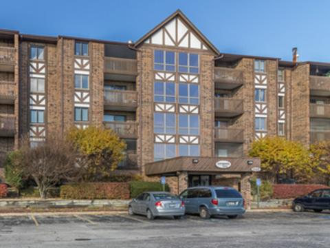 10420 Circle Dr #35B, Oak Lawn, IL 60453