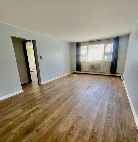 386 Alles St #101, Des Plaines, IL 60016 photo 2