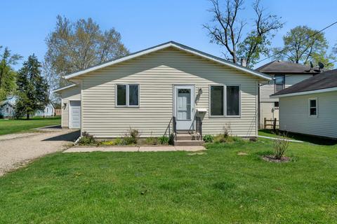 220 12 W Gordon St, Coal City, IL 60416