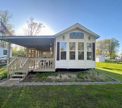 24239 Woodhaven, Sublette, IL 61367