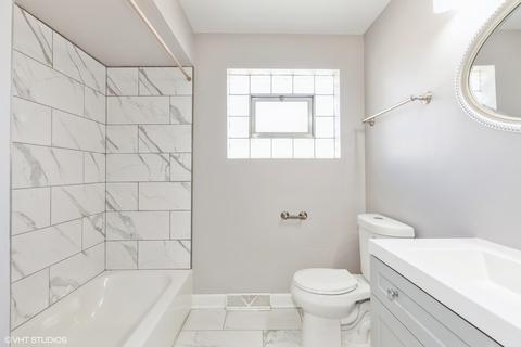 7700 S Mcvicker St, Burbank, IL 60459 photo 6