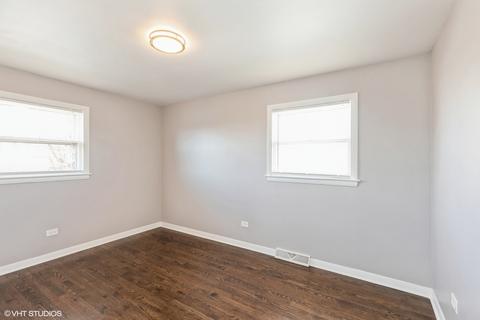 7700 S Mcvicker St, Burbank, IL 60459 photo 5