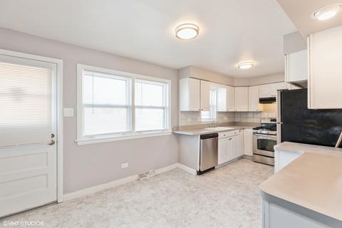 7700 S Mcvicker St, Burbank, IL 60459 photo 4