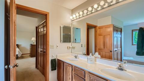 1840 Nicholson Dr, Hoffman Estates, IL 60192 photo 18