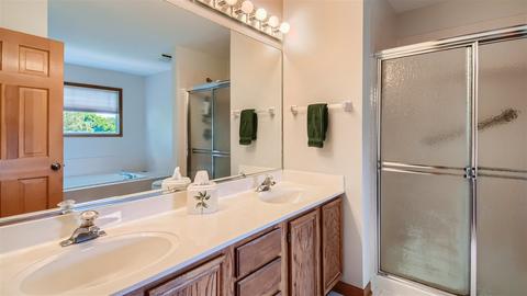 1840 Nicholson Dr, Hoffman Estates, IL 60192 photo 17
