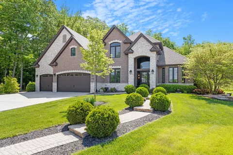 20645 Charmaine Ct, Frankfort, IL 60423
