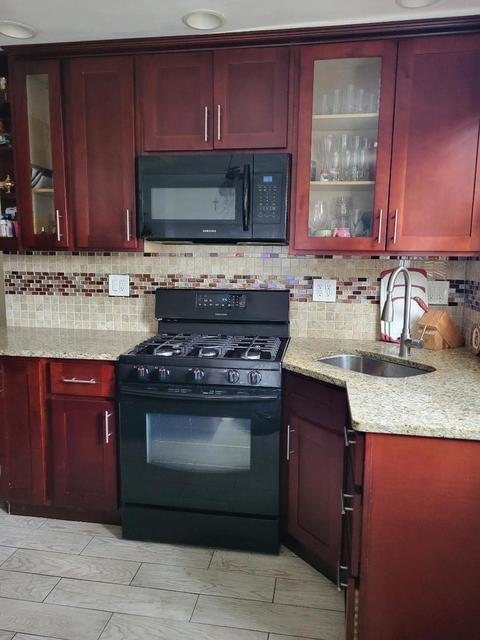 335 Graceland Ave, Des Plaines, IL 60016 photo 3