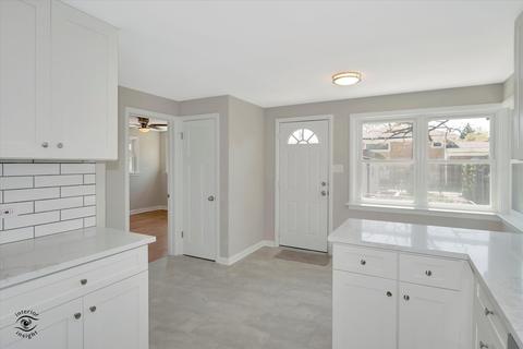 1841 E 90th St, Chicago, IL 60617 photo 16