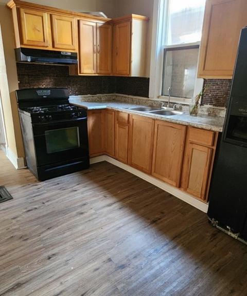 1518 E 77th St, Chicago, IL 60619 photo 3