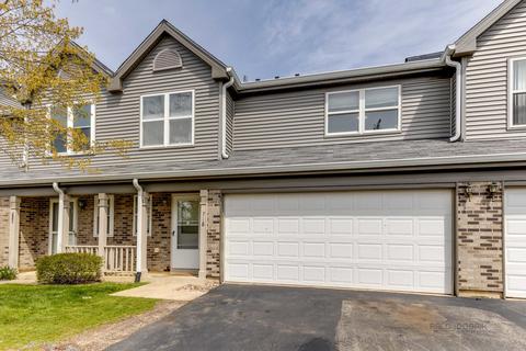 718 E Whispering Oaks Dr, Palatine, IL 60074